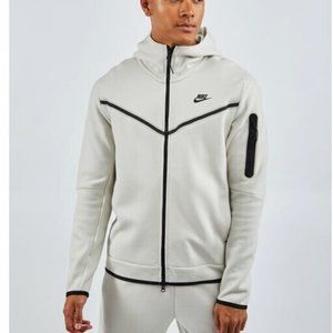 NWT Nike Tech Fleece Hoodie